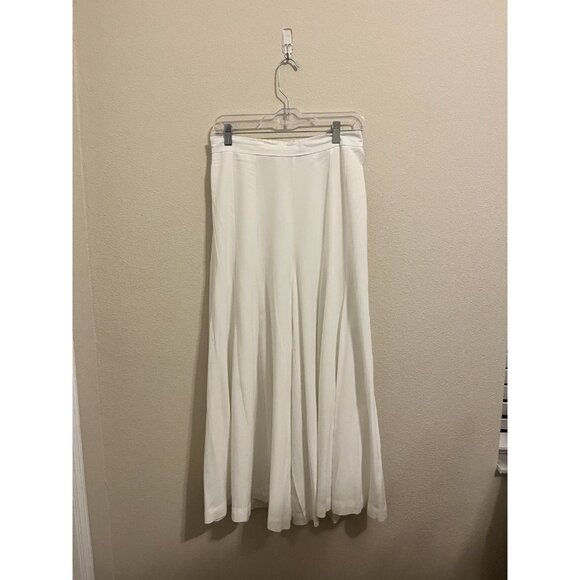 Elevate your wardrobe with the Petal + Pup Bonney Pants - Picture 1 of 5